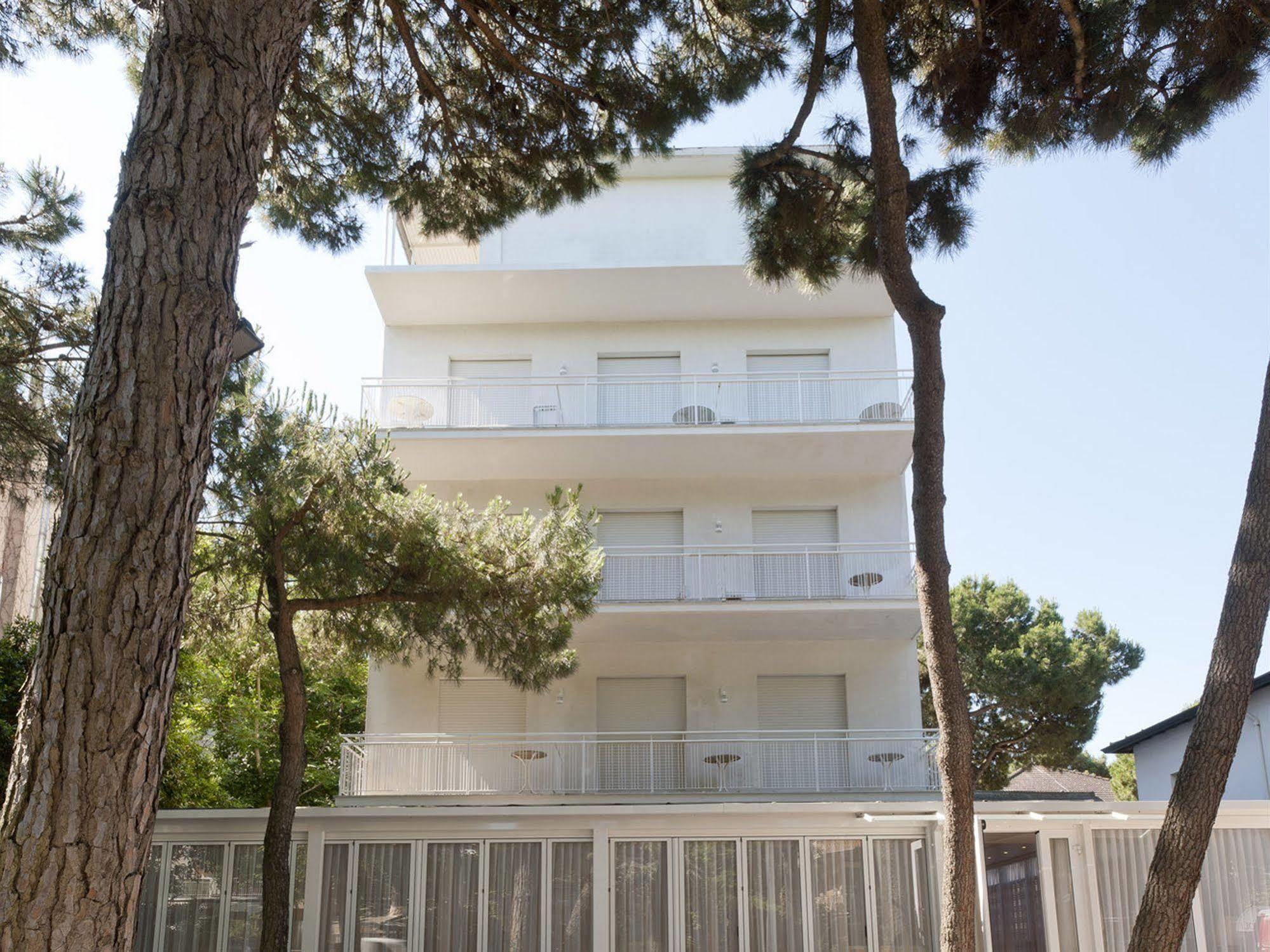 Hotel Maarea Milano Marittima Exterior photo